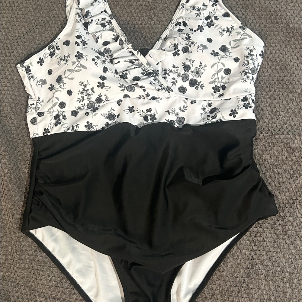 Floral Black and White Women’s One Piece Swimsuit